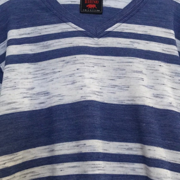 💙Blue & White V-Neck Long Sleeve Shirt💙 - Picture 3 of 4